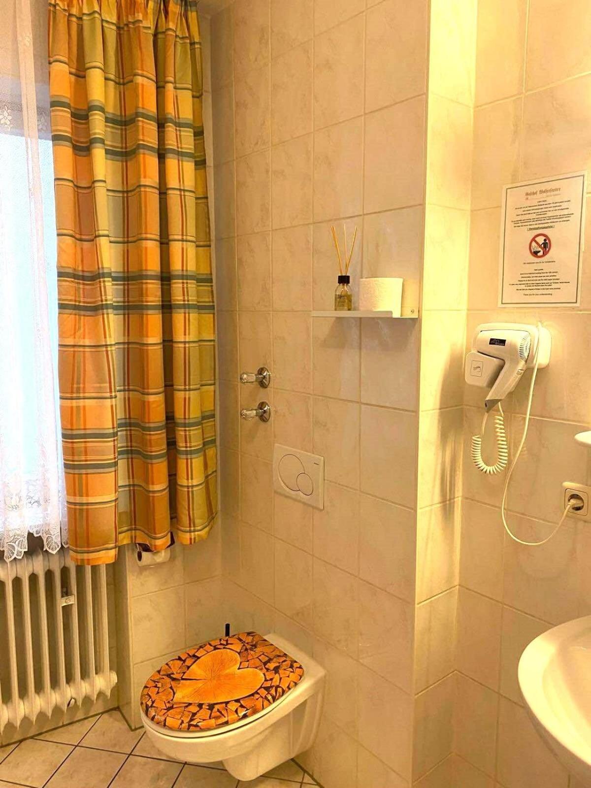 Gasthof Wolferstetter Vilshofen an der Donau Habitación foto